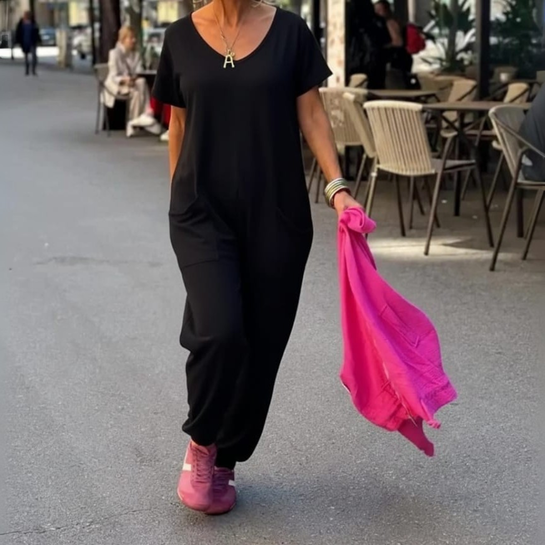 👋 Roba miradas con el Mono Martina? 🌟